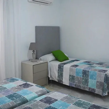 Mit Privatpool Fuer 7 Personen Ca 246 Qm In Nerja, Andalusien Costa Del Sol * Nerja