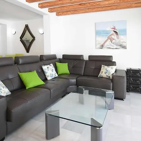 Mit Privatpool Fuer 7 Personen Ca 246 Qm In Nerja, Andalusien Costa Del Sol Σπίτι διακοπών *